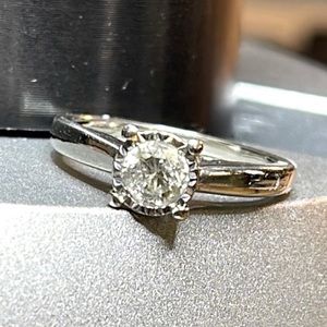 10k .50ct Diamond Solitaire ring